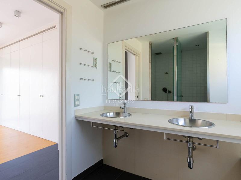 Foto 7cdfa016-2294-4e0d-a936-5c10a8115a03. Chalet con riscaldamento parcheggio piscina in Alella