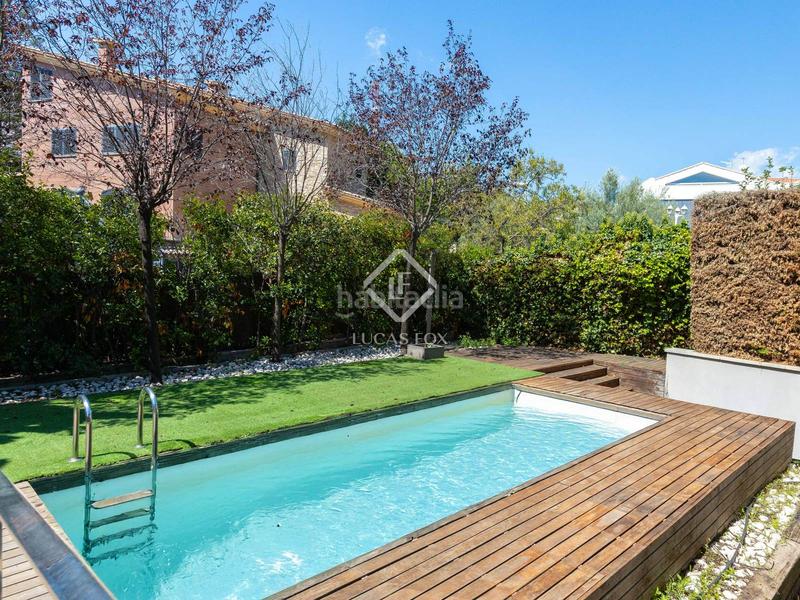 Foto bfead7bc-6906-469a-a53c-cff66e250d1f. Chalet con riscaldamento parcheggio piscina in Alella