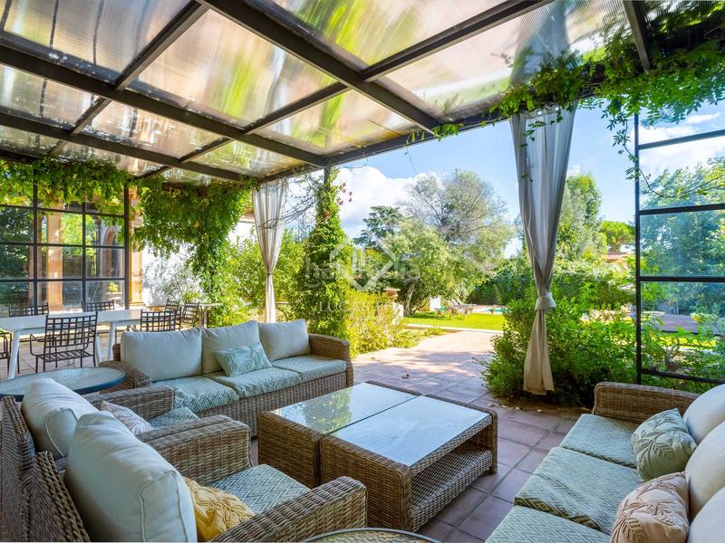 Foto 4c44cb03-cdfe-4185-9c18-57bfc717225f. Chalet con parcheggio piscina in Nucli Urbà Argentona