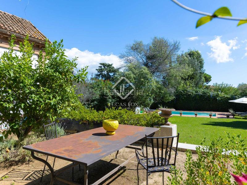 Foto 849386f8-7e48-4385-a41b-0c734c0931fa. Chalet con parcheggio piscina in Nucli Urbà Argentona