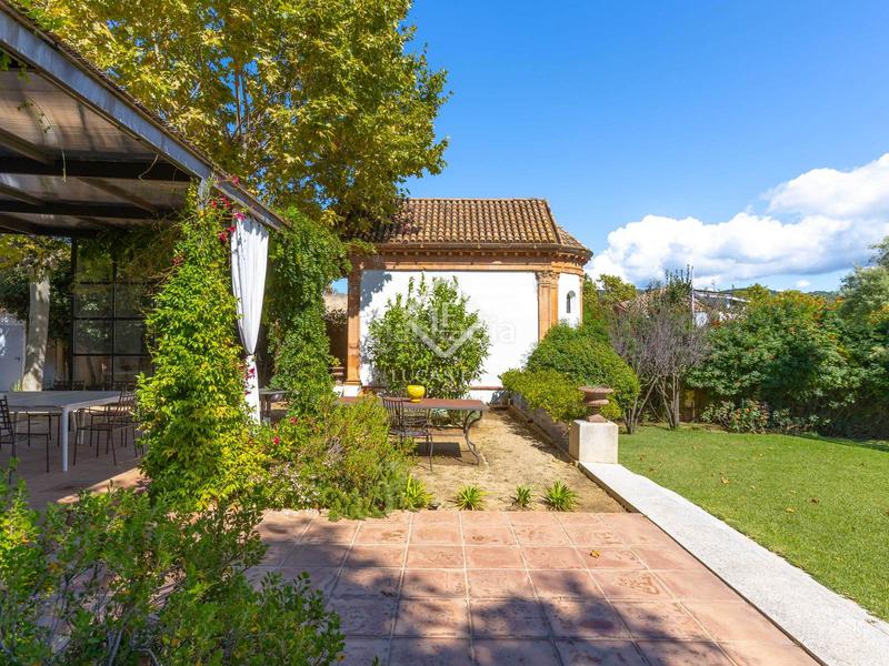 Foto 9d045526-daa6-474d-921a-ab679b70ff96. Chalet con parcheggio piscina in Nucli Urbà Argentona