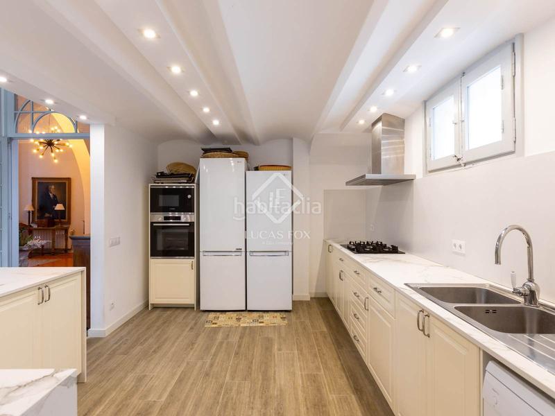 Foto ef094750-3b83-4362-80e6-6a30e394d763. Chalet con parcheggio piscina in Nucli Urbà Argentona