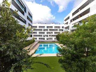 Piso en Mas Lluí. Piso de obra semi nueva de 3 dormitorios con 11m terraza en vent