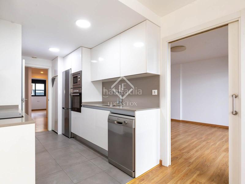 Foto 0174d1cd-0f2e-43e0-97b1-5acb7c05354e. Flat with heating parking pool in Mas Lluí Sant Feliu de Llobregat