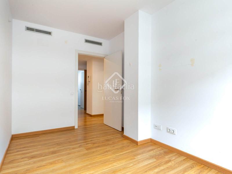Foto 113dad10-5849-4232-86a9-b327a2415998. Flat with heating parking pool in Mas Lluí Sant Feliu de Llobregat