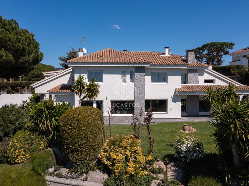 Foto 392e56fa-1805-492a-968a-3a6b9f3f6ecc. Xalet amb calefacció aparcament piscina a Alella