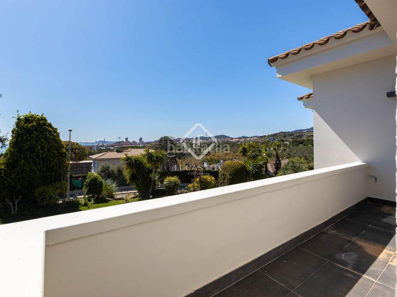 Foto a3159888-2b14-4a0a-8309-b22b0f3aa734. Xalet amb calefacció aparcament piscina a Alella