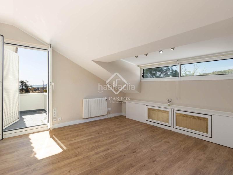 Foto b102dee8-1efe-4bc6-b693-43be024c5210. Xalet amb calefacció aparcament piscina a Alella