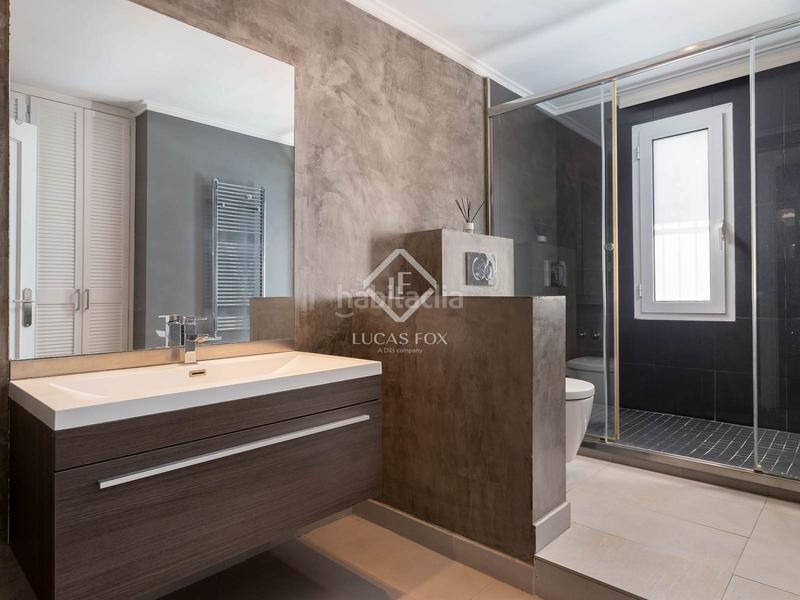 Foto d3f36886-d9aa-496f-9d8d-ab677e0ad55b. Xalet amb calefacció aparcament piscina a Alella