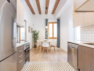 Pis a St. Pere - Sta. Caterina - El Born