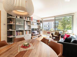 Etagenwohnung in Turó de Can Mates. Piso en excelentes condiciones de 2 dormitorios con 20m terraza