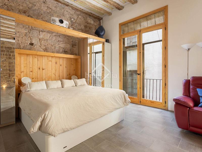 Foto f1650c23-7aba-4cef-8ce2-73d7fdbde89b. Appartement avec chauffage dans Gòtic Barcelona