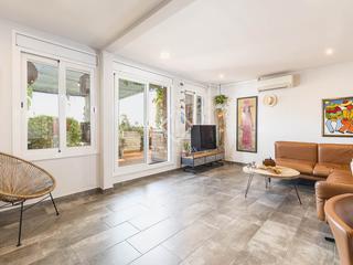 Àtic a Raval. Ático de un dormitorio con 45 m terraza en venta en sant antoni,