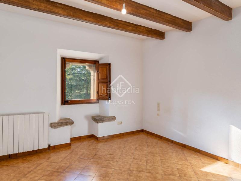 Foto 4386c8d0-bfbd-4dd6-a05f-e9375fa12112. Casale con riscaldamento in Vall d´en Bas (La)