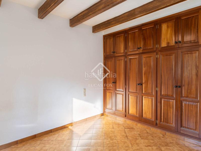 Foto bc8d38cc-f175-41ea-9749-a80e77d81e76. Casale con riscaldamento in Vall d´en Bas (La)