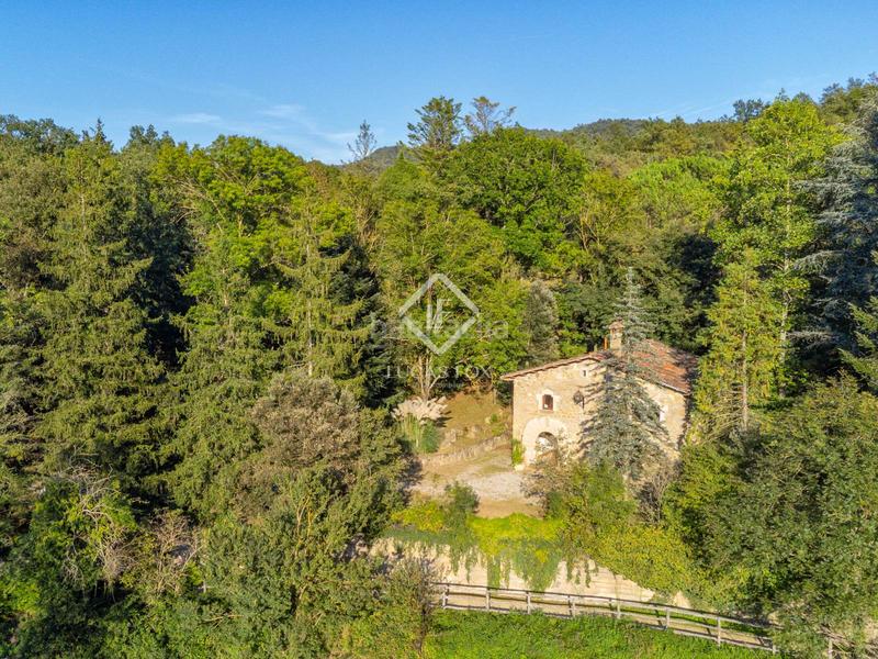 Foto e01b727f-6a4a-4821-b0a7-a2a228d1f524. Casale con riscaldamento in Vall d´en Bas (La)