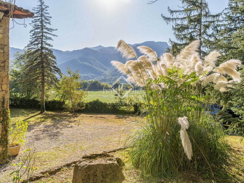 Foto e0ad3e99-2e11-426e-8bb3-076290da35d1. Casale con riscaldamento in Vall d´en Bas (La)