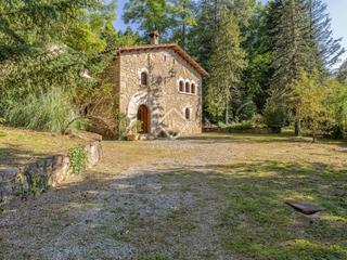 Casale in Vall d´en Bas (La). Masía auténtica en plena calma, con 244m de esencia rural y 8.52
