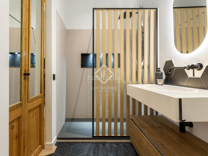 Foto 25deb345-eaa5-4223-92b6-78c41356e210. Pis amb calefacció a Dreta de l´Eixample Barcelona