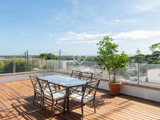 Location Chalet à Montmar. Villa reformada de 4 dormitorios con vistas panorámicas en montm