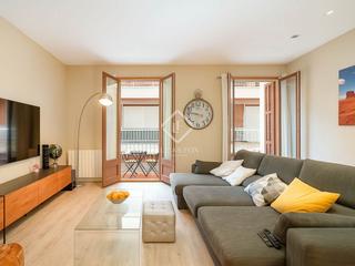 Etagenwohnung in Raval. Piso de 4 dormitorios en venta en sant antoni, barcelona