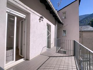 Miete Etagenwohnung in Els Vilars d´Engordany. Ático en excelentes condiciones de 3 dormitorios con terraza en