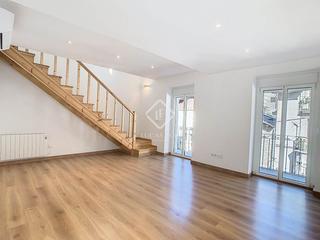Miete Etagenwohnung in Els Vilars d´Engordany. Ático en excelentes condiciones de 3 dormitorios con terraza en
