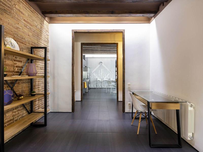 Foto dacc4165-155e-4e05-8def-546661980ff1. Appartamento in Gòtic Barcelona