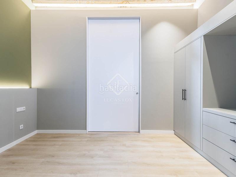 Foto 2423bb76-eda4-4b42-9bed-41d40fd35b50. Appartamento con riscaldamento in Gòtic Barcelona