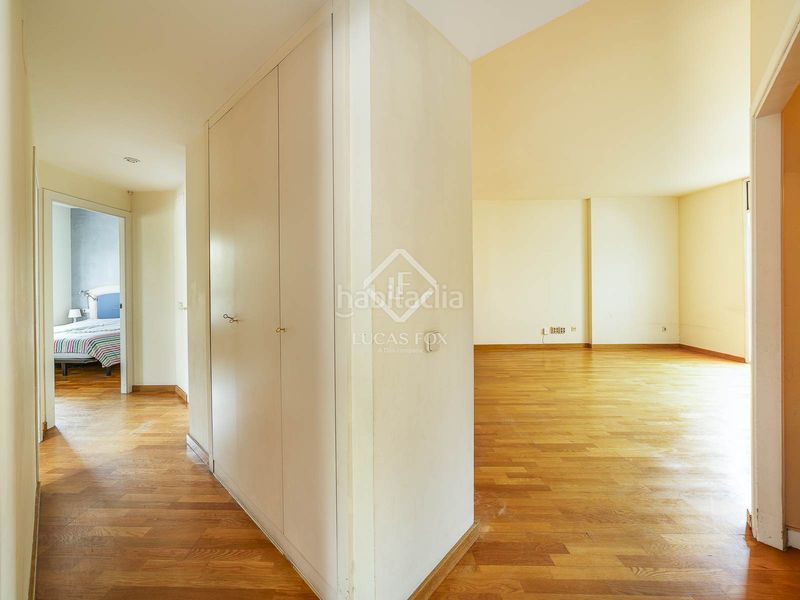 Foto 8c318ccc-b24f-4816-8a63-ec1c5eb77110. Pis amb calefacció aparcament a La Vila Olímpica del Poblenou Barcelona