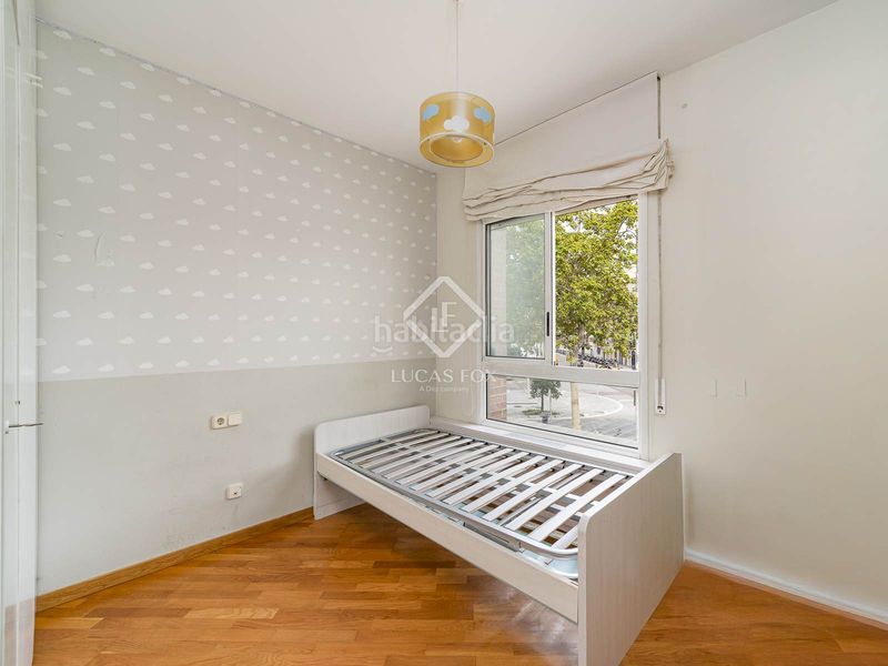 Foto cafde28a-2098-4d4e-b403-c16a2f6e7012. Pis amb calefacció aparcament a La Vila Olímpica del Poblenou Barcelona