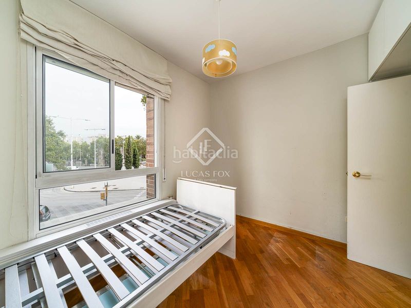 Foto f1d43a54-1392-4f0c-9188-0aeb51bb3386. Pis amb calefacció aparcament a La Vila Olímpica del Poblenou Barcelona