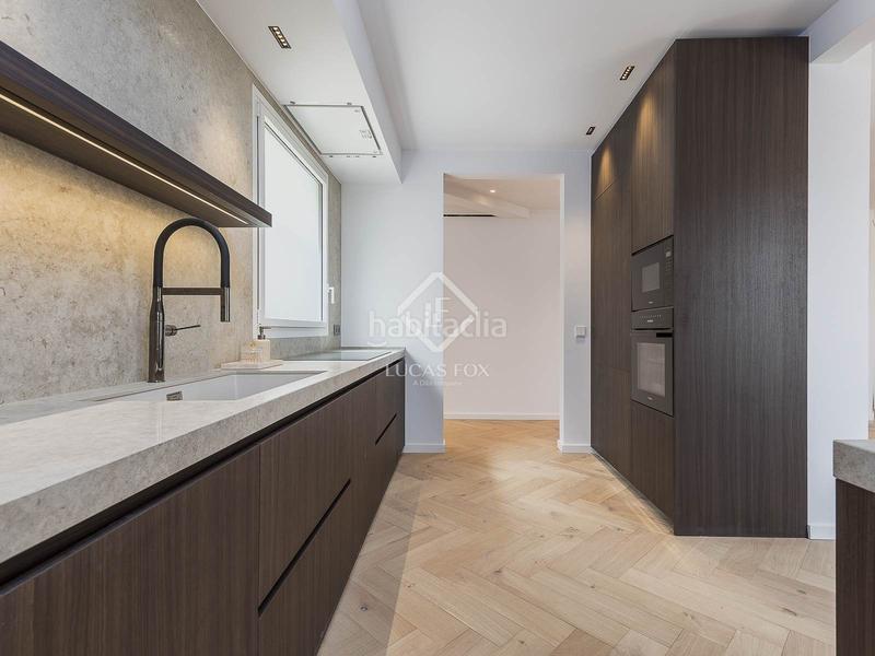 Foto 4ee29dfd-50f3-47c5-b320-05ab7cad8845. Attico con riscaldamento in Dreta de l´Eixample Barcelona