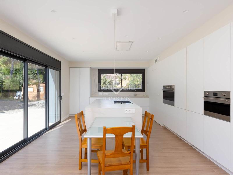 Foto 04fe13d1-ff0a-4557-a847-d831e3a57764. Chalet avec chauffage parking piscine dans Tiana