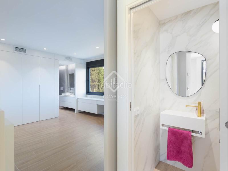 Foto 59e1f373-0751-4f46-8d97-88132c592f62. Chalet avec chauffage parking piscine dans Tiana