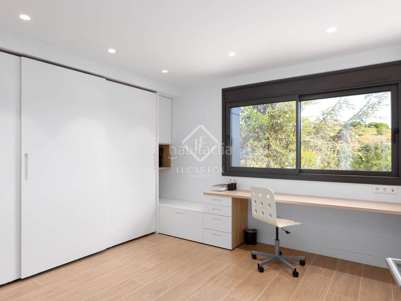 Foto 6e208b4b-d0aa-4c03-aa5c-a6b9bba7b426. Chalet avec chauffage parking piscine dans Tiana