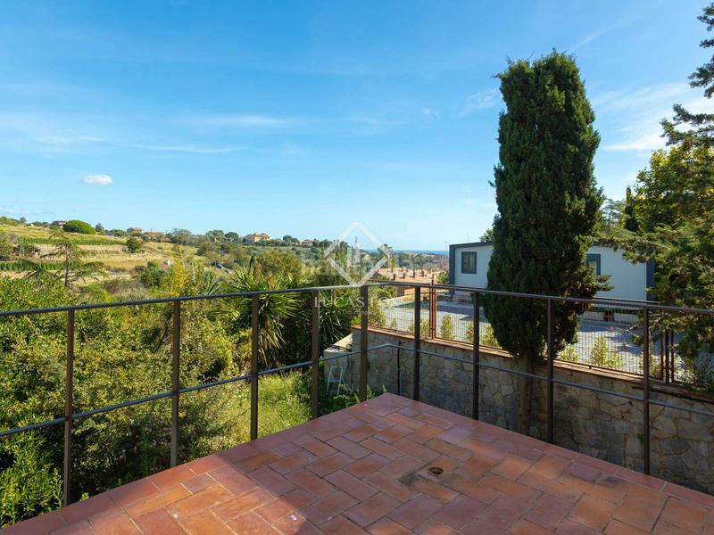 Foto 7d4db1f4-1c61-46f8-ad0a-ef58087bb2e6. Chalet avec chauffage parking piscine dans Tiana