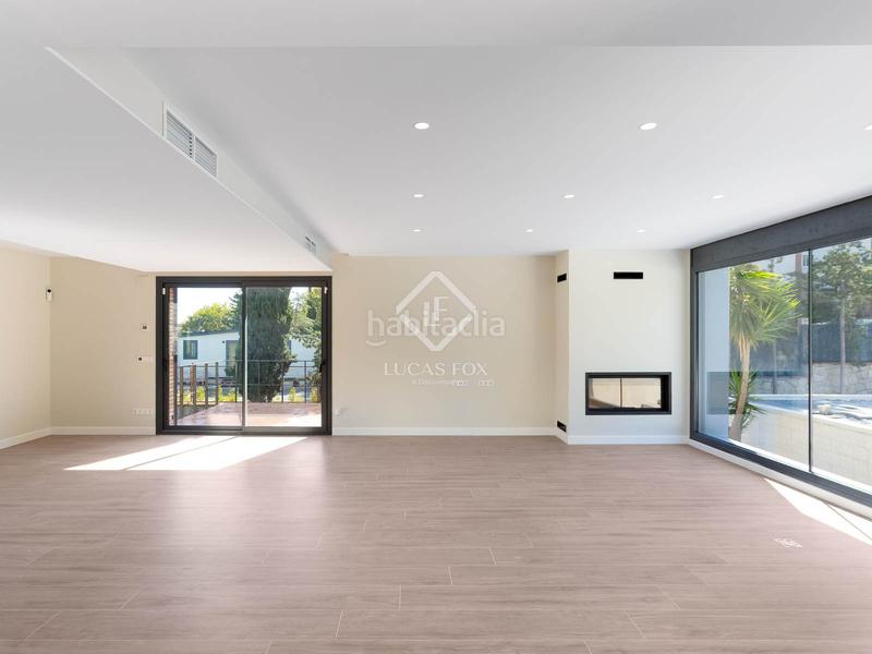 Foto 9c87941d-617d-4566-957c-84b4463ea461. Chalet avec chauffage parking piscine dans Tiana