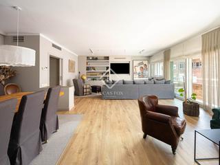 Attique à Sant Gervasi - Galvany. Ático en excelentes condiciones de seis dormitorios en venta en