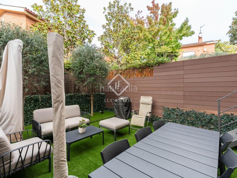 Foto 3ce98c83-11a5-4d66-8d52-e3901cd12302. Chalet avec chauffage parking dans Mira-sol Sant Cugat del Vallès