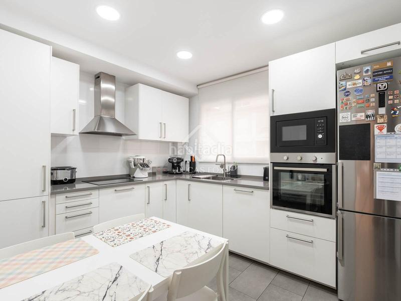 Foto bf557f8e-40a4-4750-a58f-1eb451008cb6. Chalet avec chauffage parking dans Mira-sol Sant Cugat del Vallès