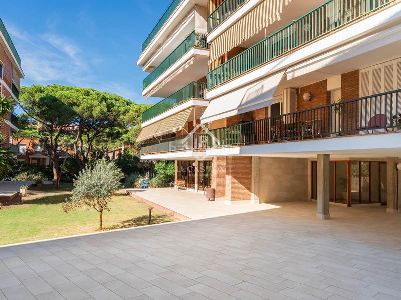 Foto 9f59b7f4-2d61-4d6c-ad12-a61416e57b8b. Flat with heating parking pool in Gava Mar Gavà