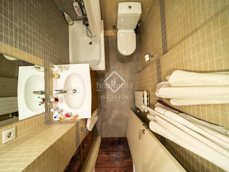 Foto b3acdfb1-ab42-4cb9-8a8e-4942bf0bad69. Flat with heating parking pool in Gava Mar Gavà