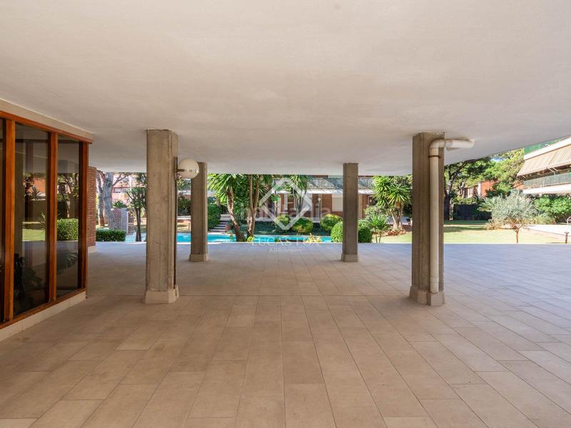 Foto dfe53956-b7e4-4eae-954b-c3ac0ba9eef0. Flat with heating parking pool in Gava Mar Gavà