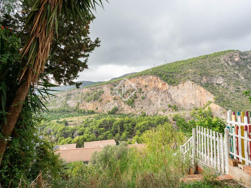 Foto 2f4d71a4-fecd-46b0-806f-a6b396efd584. Chalet with pool in les botigues de Sitges Sitges