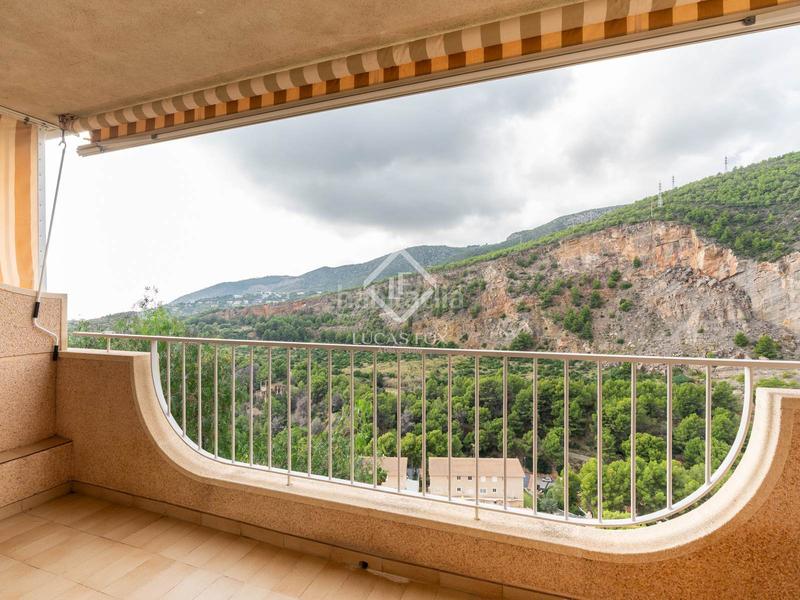 Foto 9afaa4d4-7d37-41dd-9b46-dde9e637d768. Chalet with pool in les botigues de Sitges Sitges