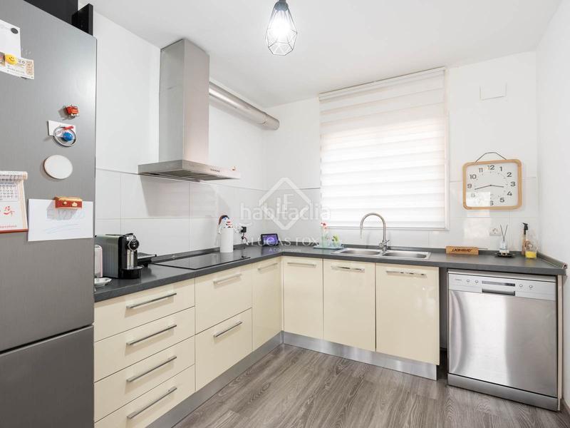 Foto d46beff3-bf75-42bb-8bcf-9b2e312c47ba. Chalet with pool in les botigues de Sitges Sitges