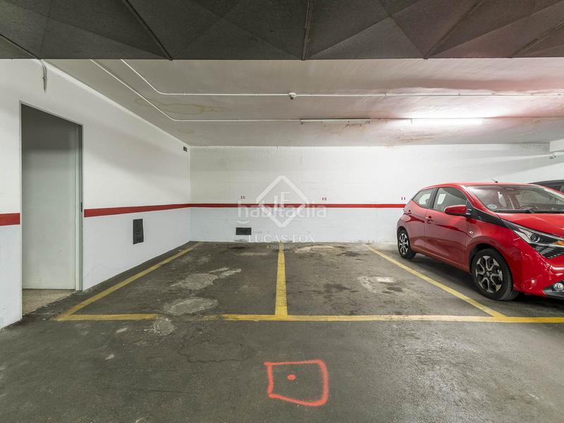 Foto 219a7bbf-4d4e-4c4b-9a7d-7a252d03dd3e. Appartamento con riscaldamento parcheggio in Tres Torres Barcelona