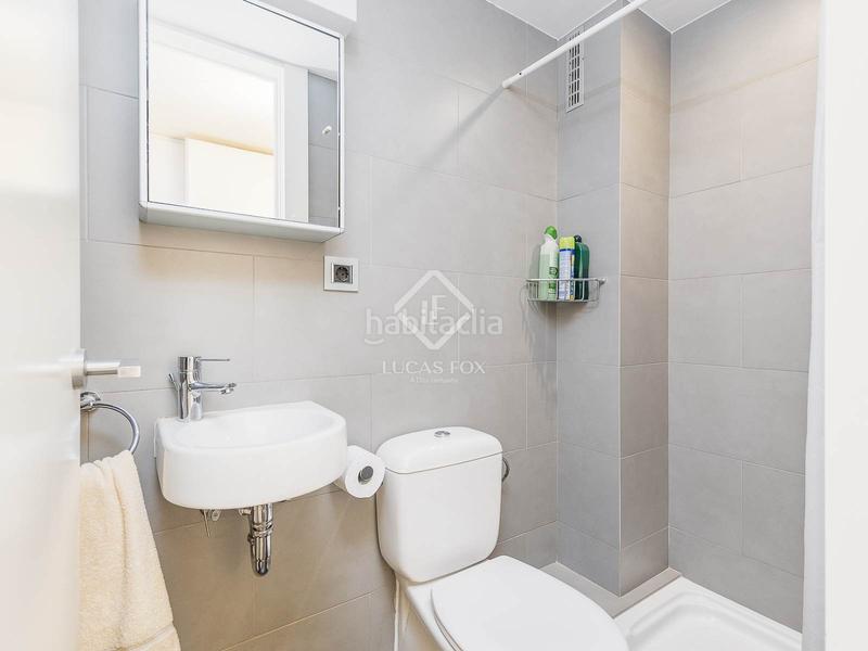 Foto 77306cc7-50c4-4bb1-b32c-efc643db12c7. Appartamento con riscaldamento parcheggio in Tres Torres Barcelona