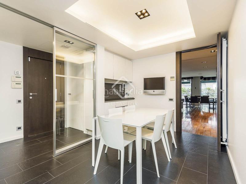 Foto 82190969-654d-4edd-ae50-b09a0e9c28ef. Appartamento con riscaldamento parcheggio in Tres Torres Barcelona